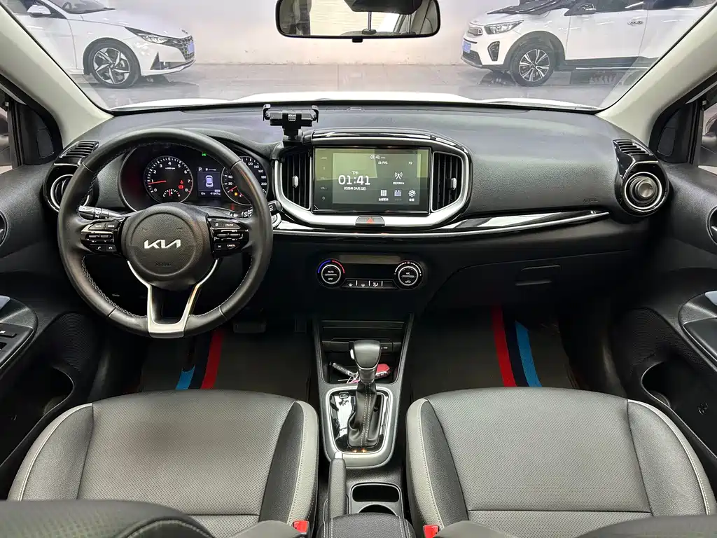 Kia KX1 - фото 17