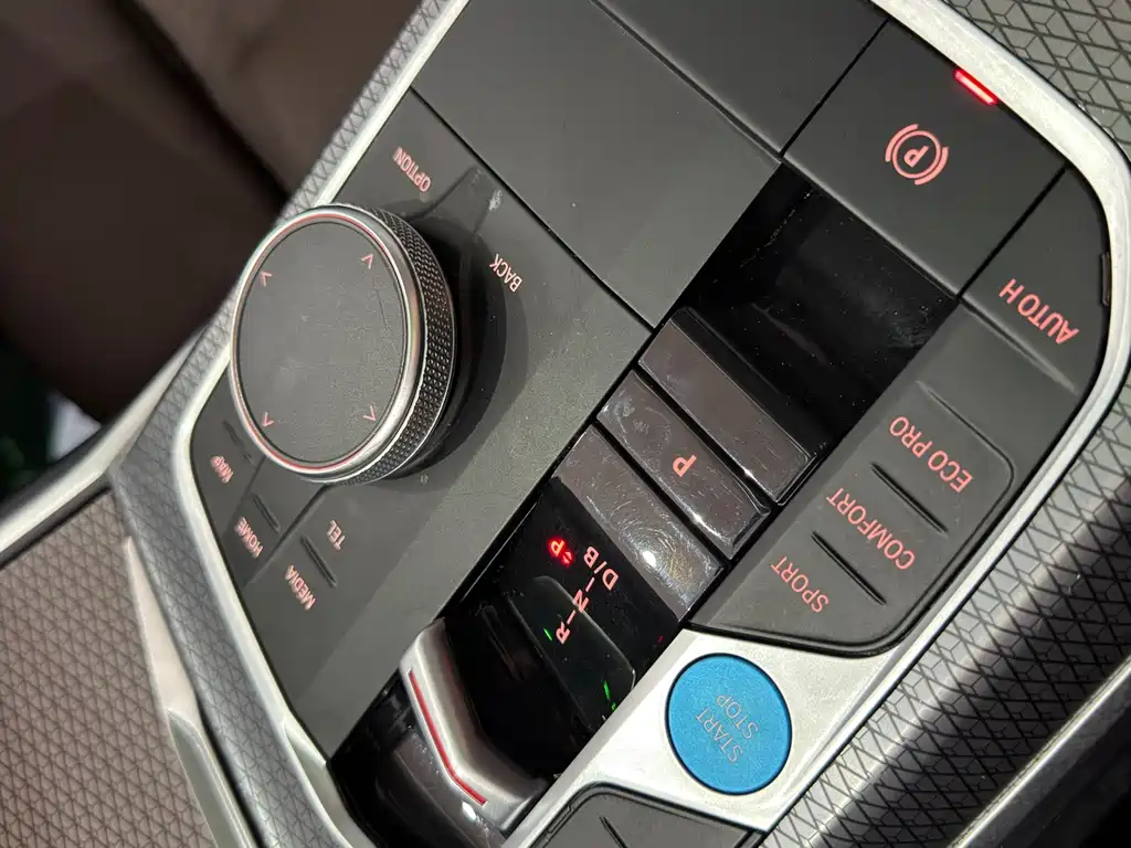 BMW i3 — миниатюра 8