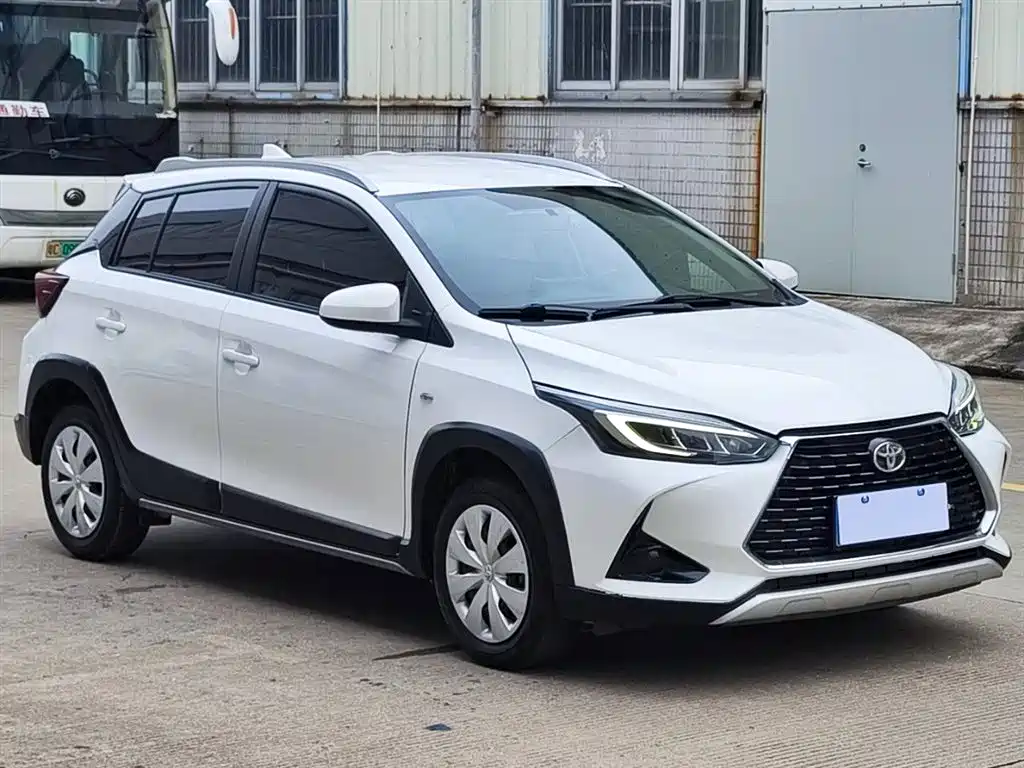 Toyota Yaris L 2022