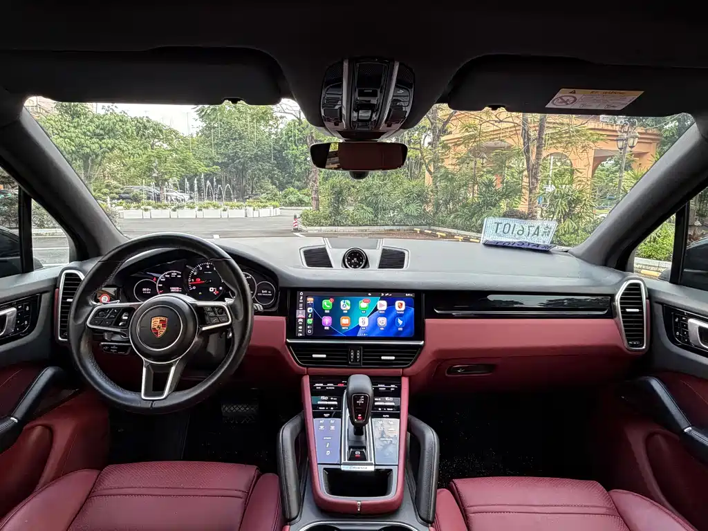 Porsche Cayenne — миниатюра 6