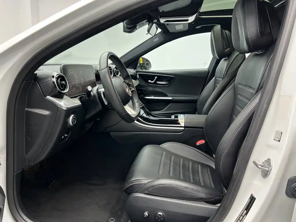 Mercedes-Benz C-Class — миниатюра 14