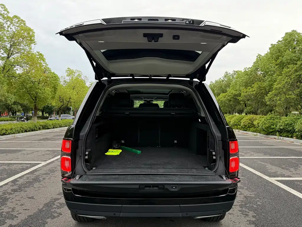 Land Rover Range Rover — миниатюра 9