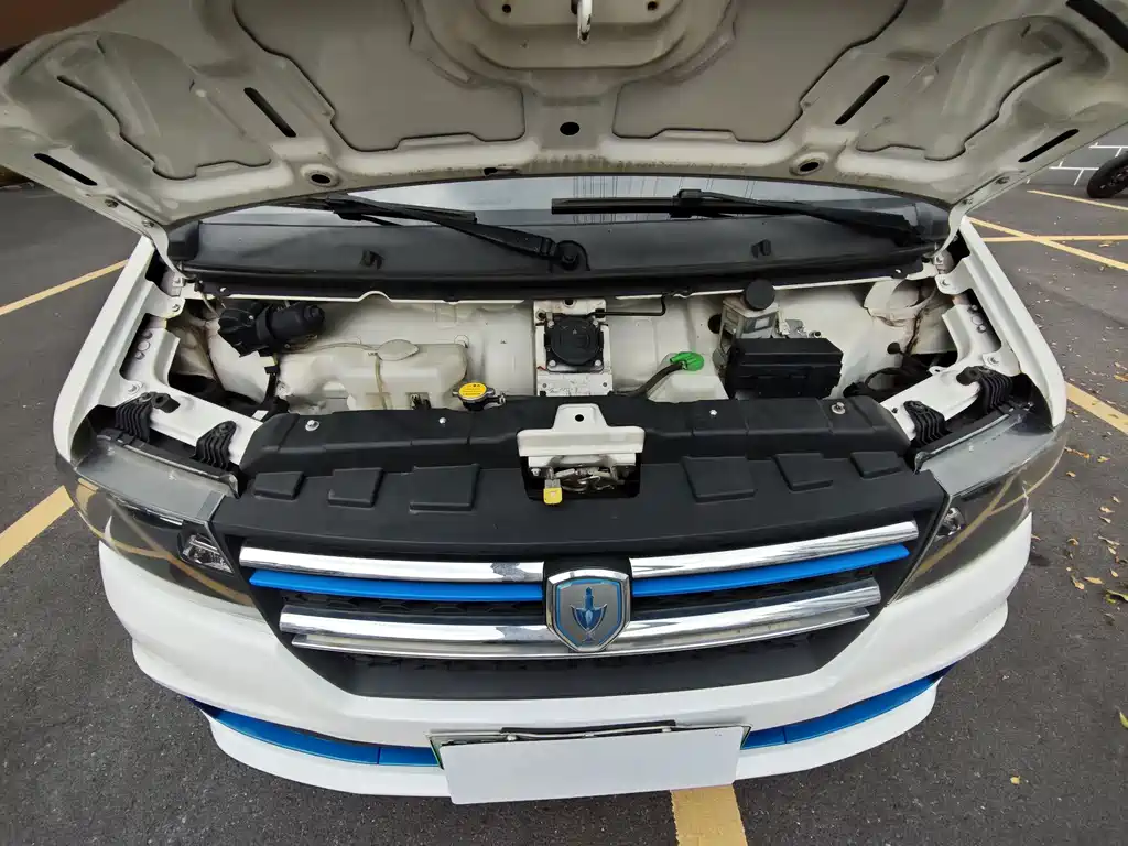 Jinbei Hiace EV — миниатюра 6
