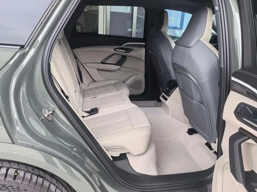 Audi Q5L — миниатюра 4
