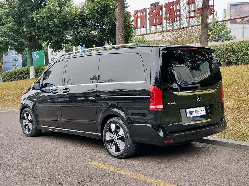 MERCEDES-BENZ V CLASS