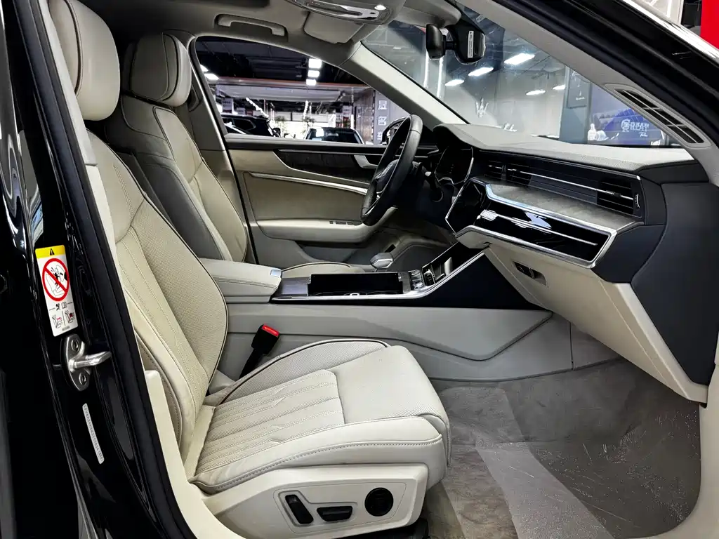 Audi A6L — миниатюра 12