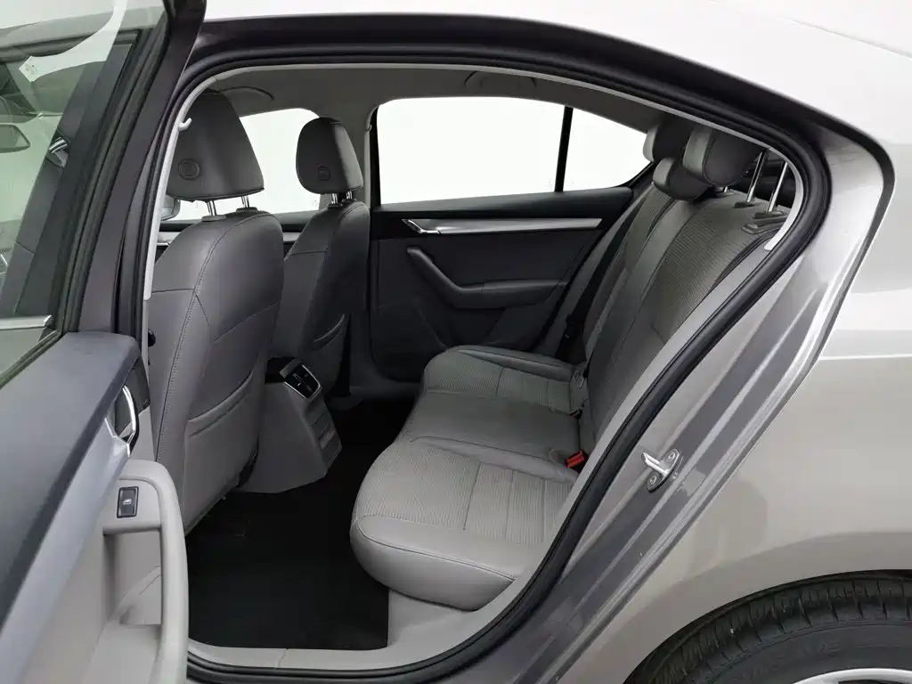 Skoda Octavia — миниатюра 15