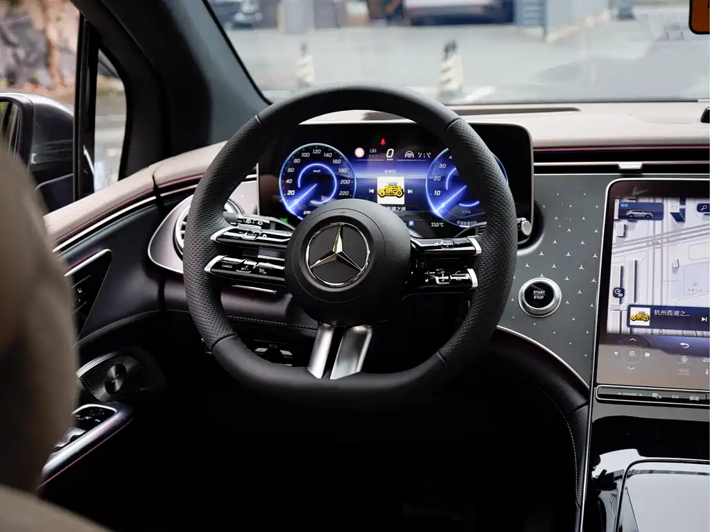 Mercedes-Benz EQE SUV — миниатюра 14