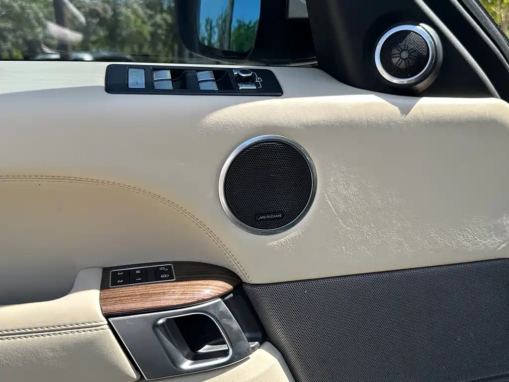 Land Rover Sport — миниатюра 10