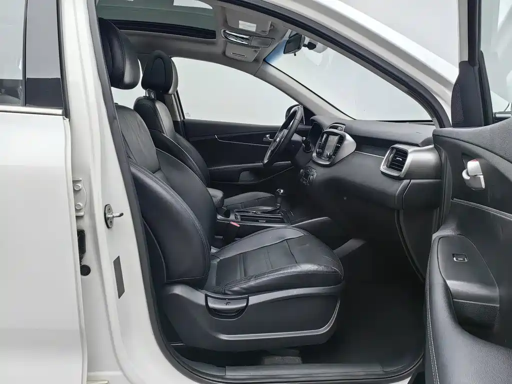 Kia Sorento — миниатюра 23