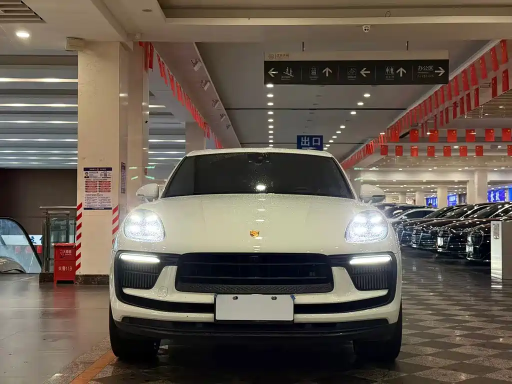 Porsche Macan — миниатюра 2