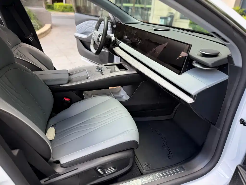 Geely Galaxy Galaxy E8 E8 2024 550km