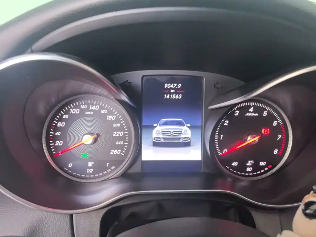 Mercedes-Benz C-Class — миниатюра 12