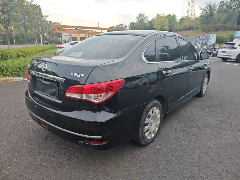 Nissan Sylphy — миниатюра 7