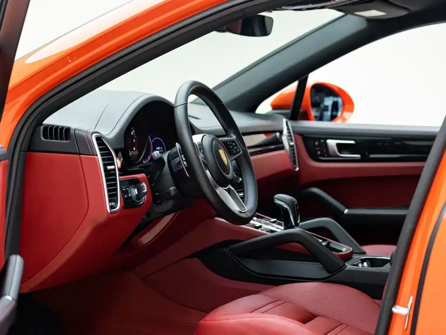 Porsche Cayenne — миниатюра 11