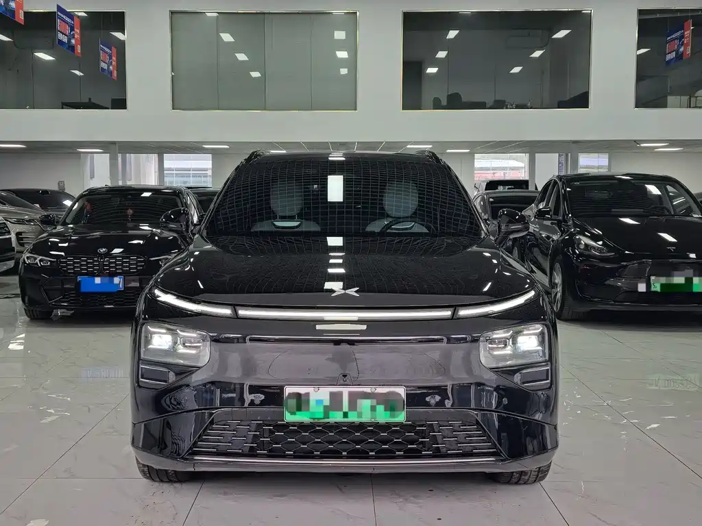 XPeng G9 — миниатюра 2