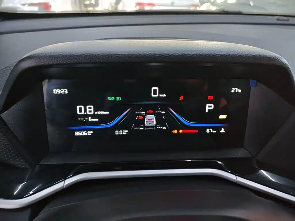 Geely Binyue — миниатюра 12