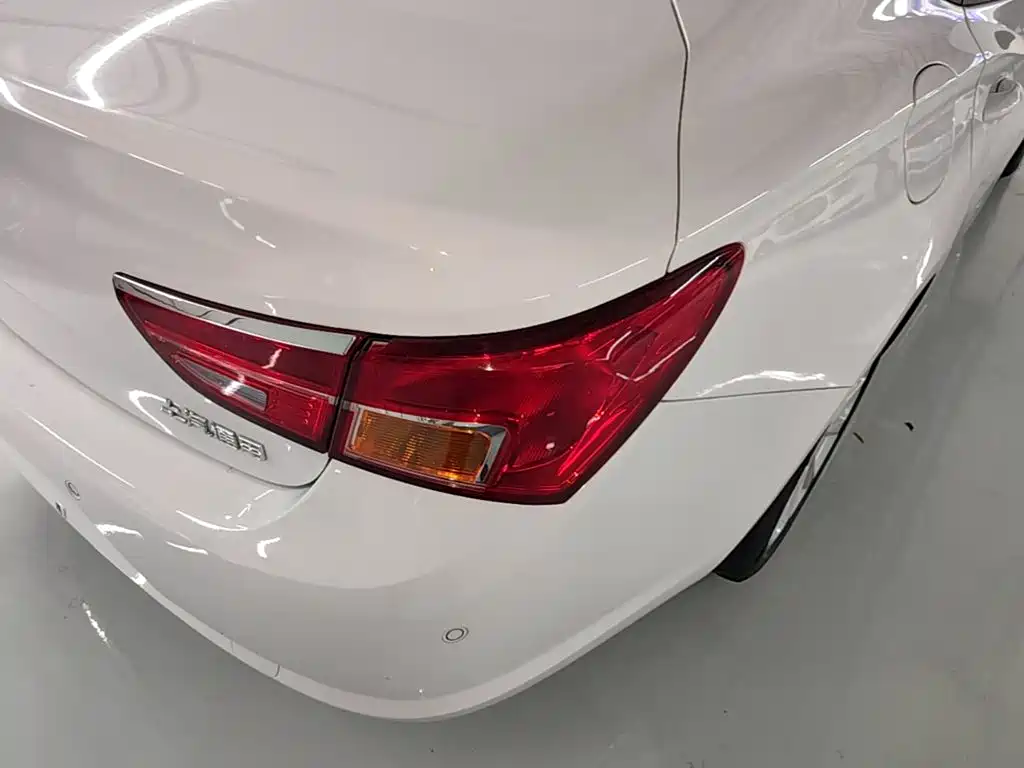 Buick Verano — миниатюра 8