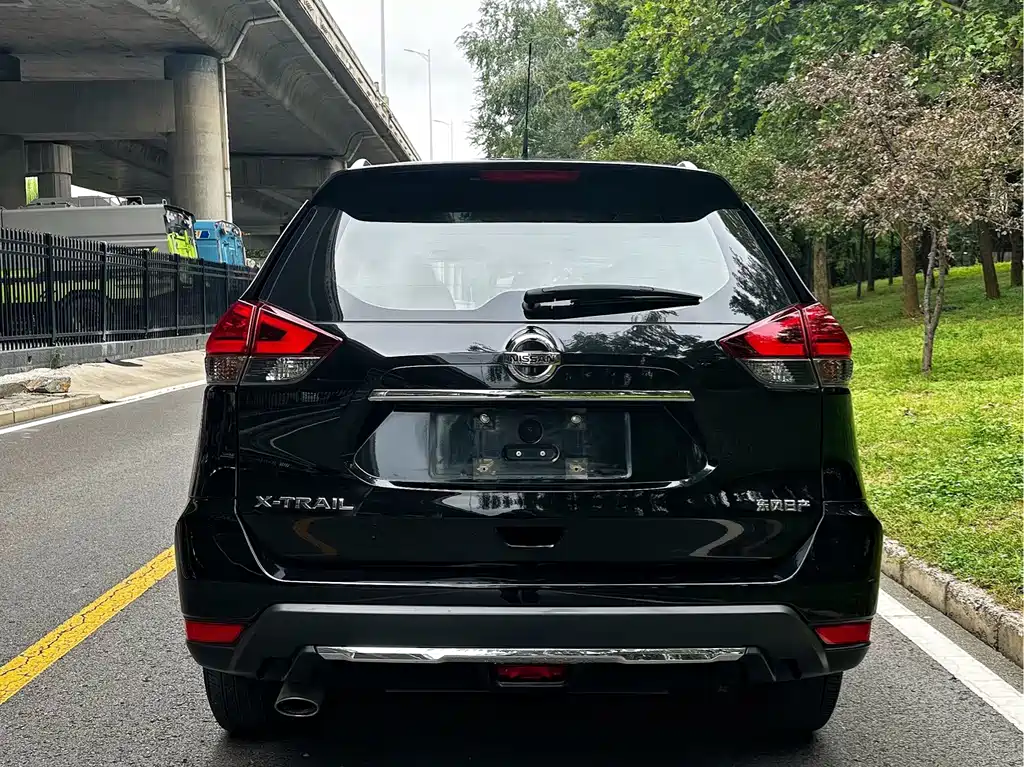 Nissan X-Trail — миниатюра 10