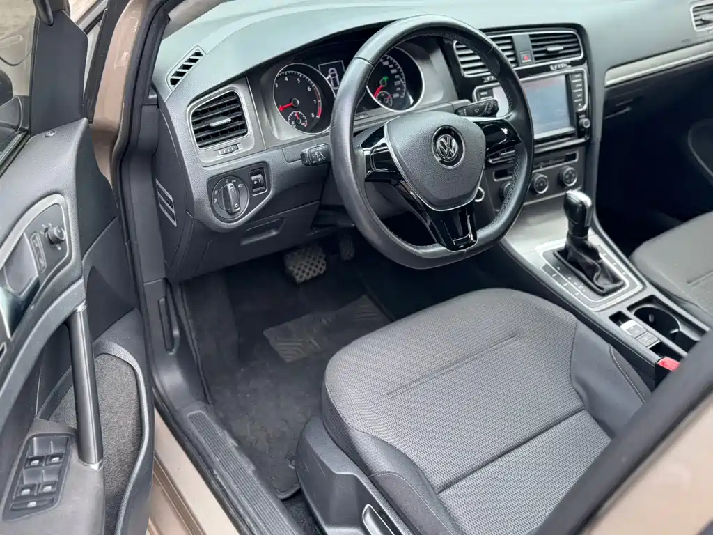 Volkswagen Golf — миниатюра 3