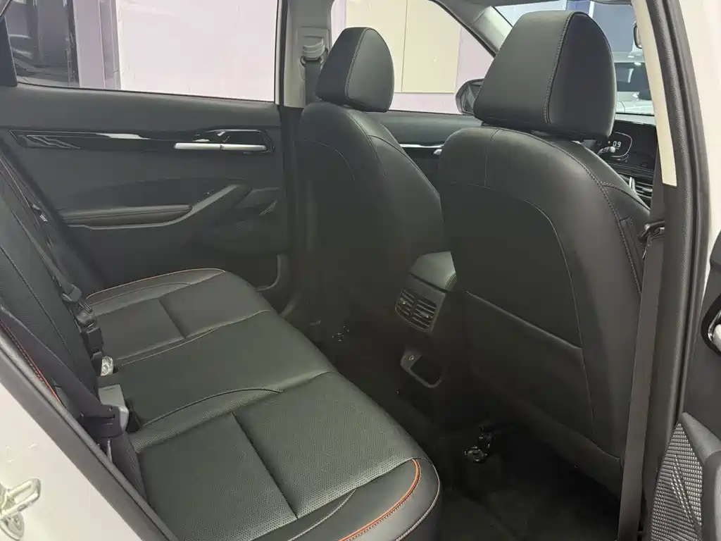 Kia Seltos — миниатюра 18