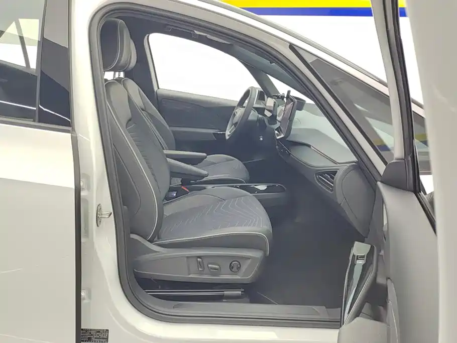 Volkswagen ID.3 — миниатюра 8