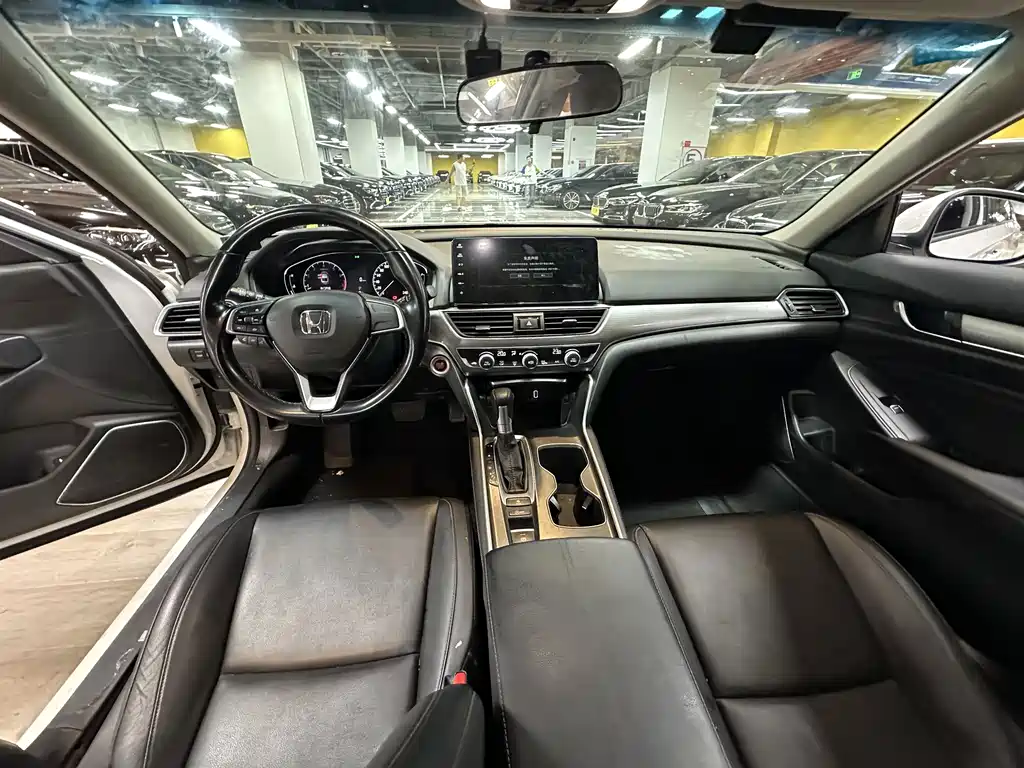 Honda Accord — миниатюра 6