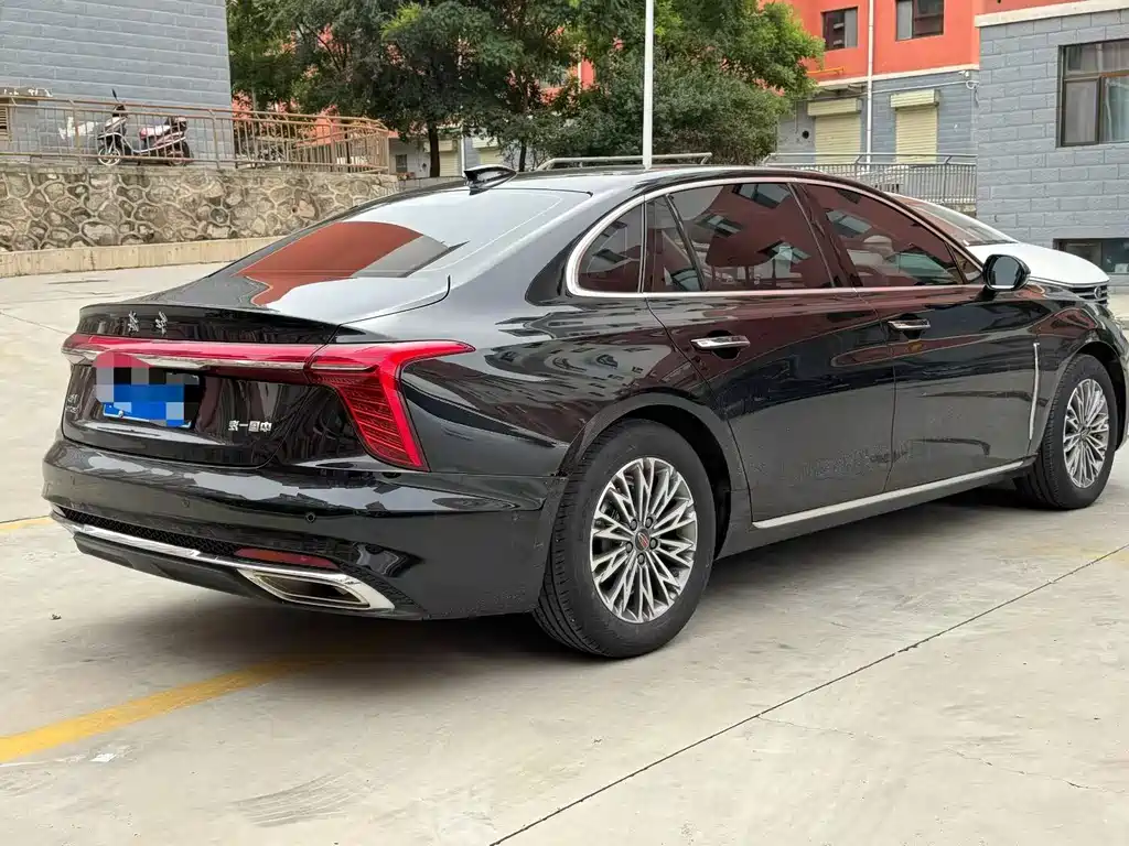 Hongqi Hongqi H5 — миниатюра 8