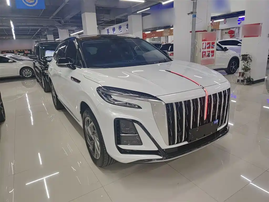 RED FLAG HONGQI HS3 PHEV