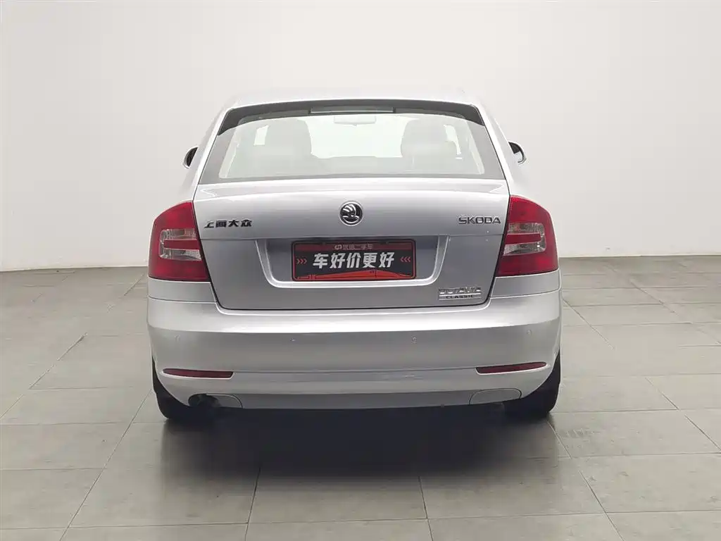 Skoda Octavia 2015 1.6L AT