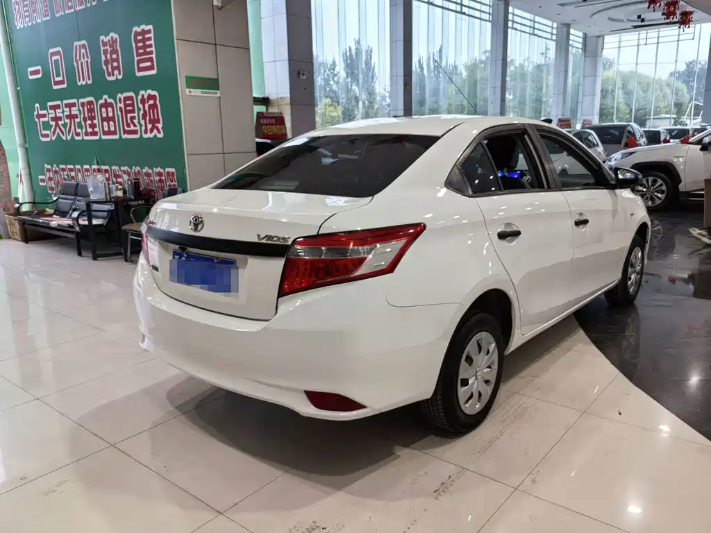 Toyota Vios — миниатюра 7
