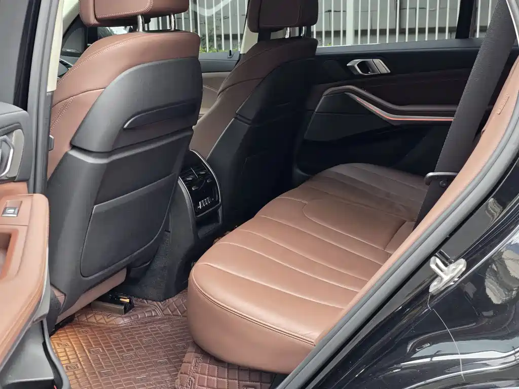 BMW X5 (Import) — миниатюра 11