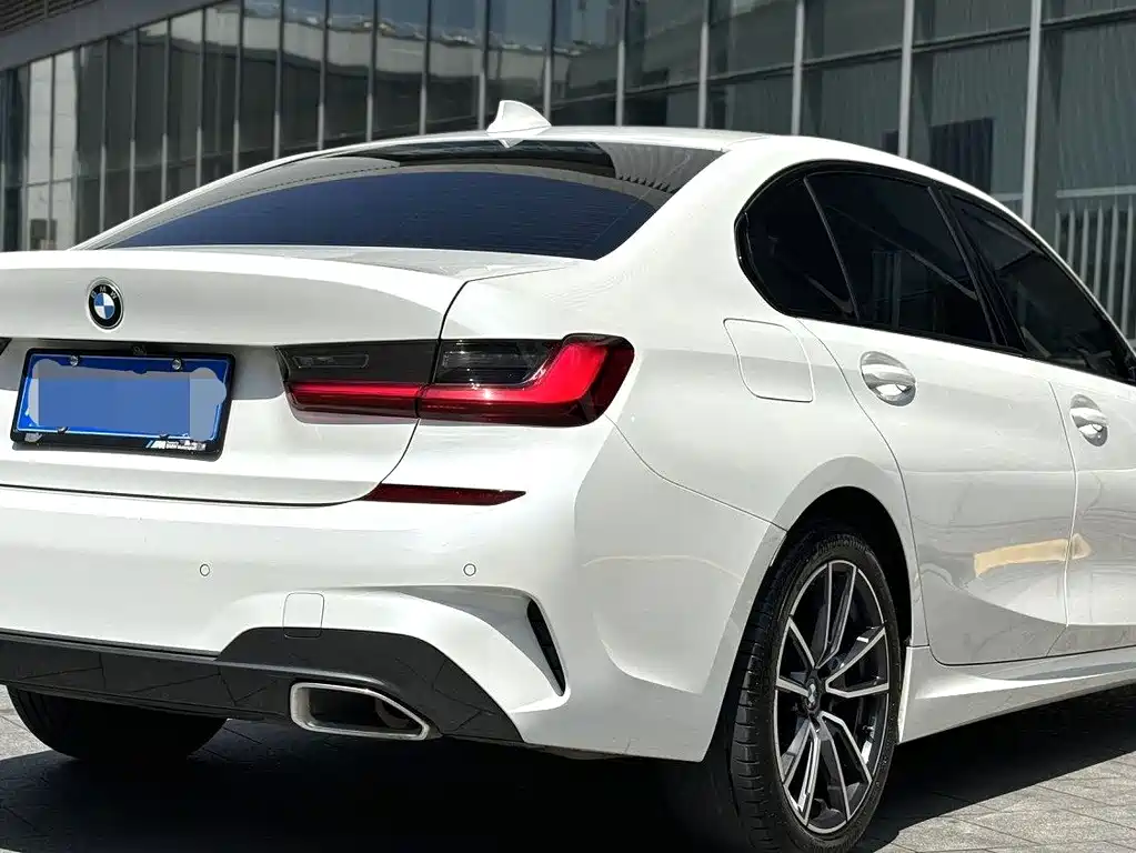 BMW 3 Series 3 2022 325Li M Sport