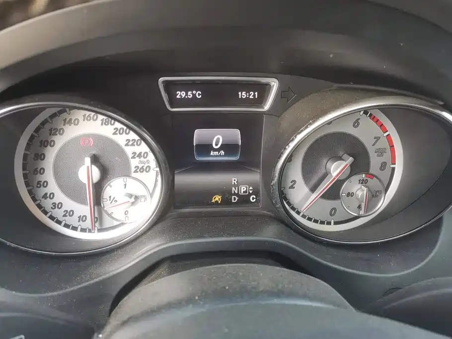 Mercedes-Benz GLA — миниатюра 14