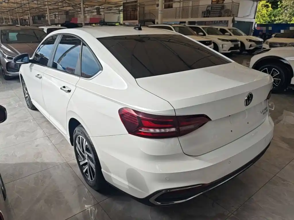Volkswagen Lavida — миниатюра 5