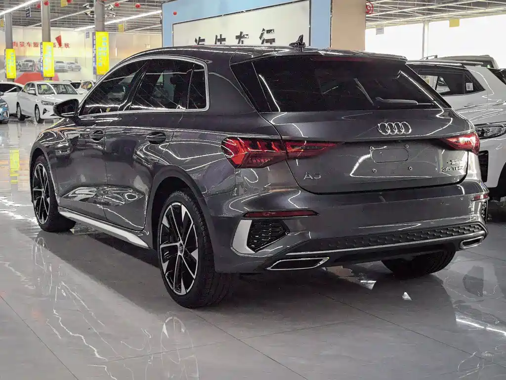 Audi A3 2023 Sportback 35 TFSI Fashion Sport