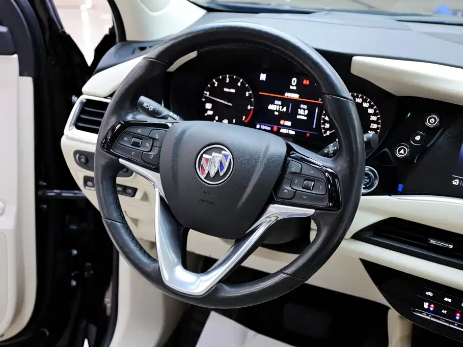 Buick Enclave — миниатюра 22