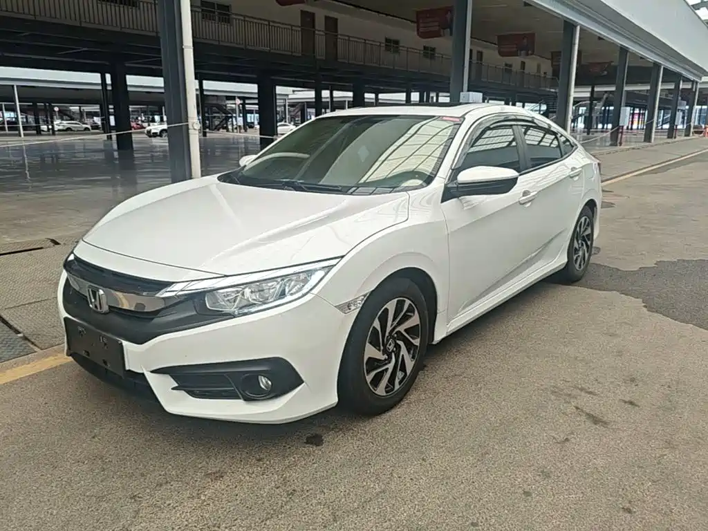 Honda Civic 2016 220TURBO CVT Luxury