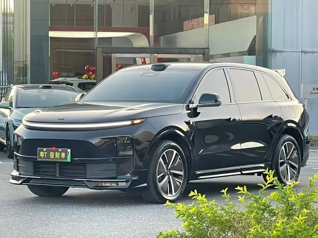 Li Auto L6