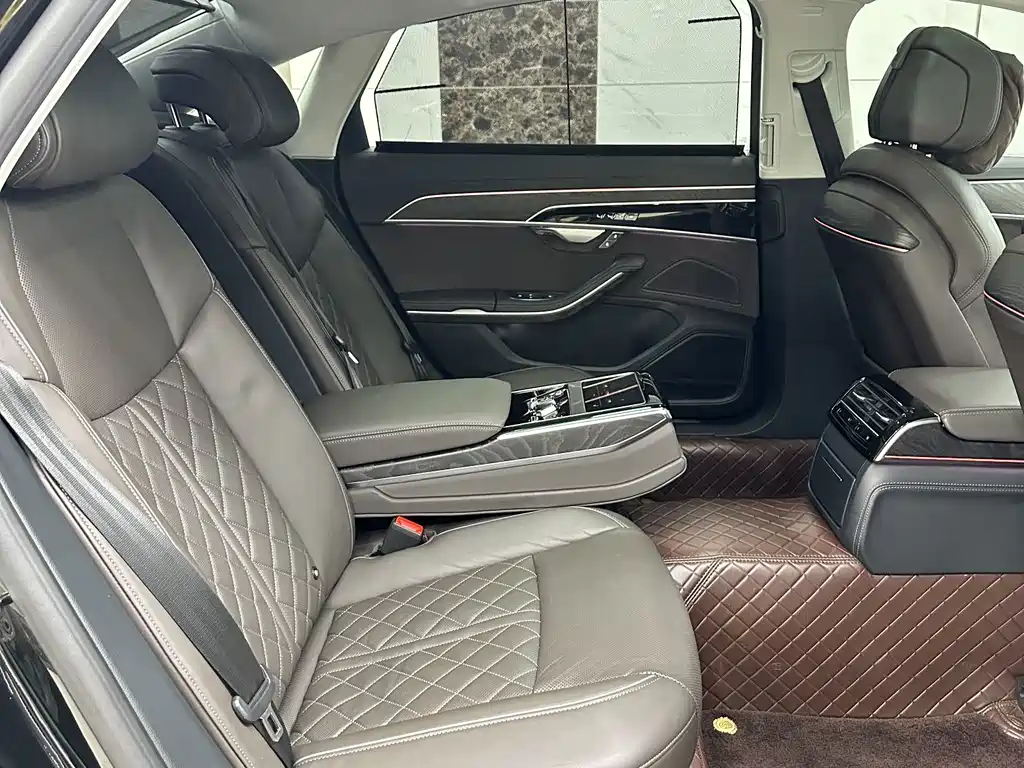 Audi A8 — миниатюра 13