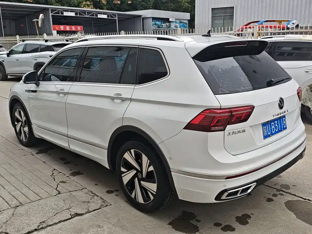 Volkswagen Tiguan L — миниатюра 4