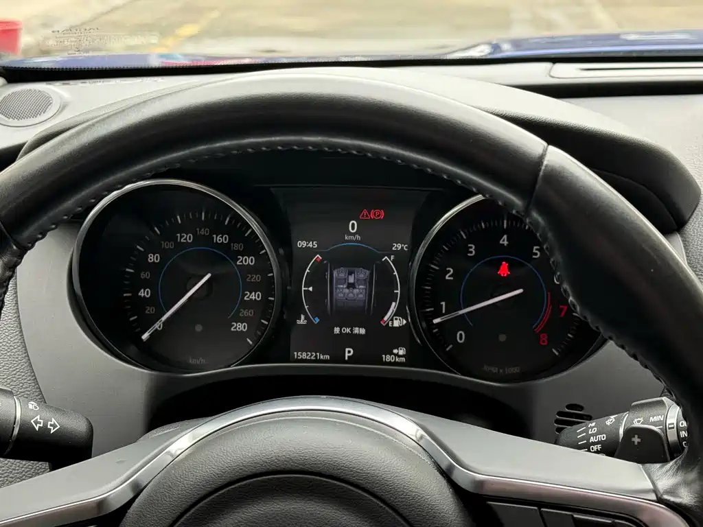 Jaguar F-PACE — миниатюра 13