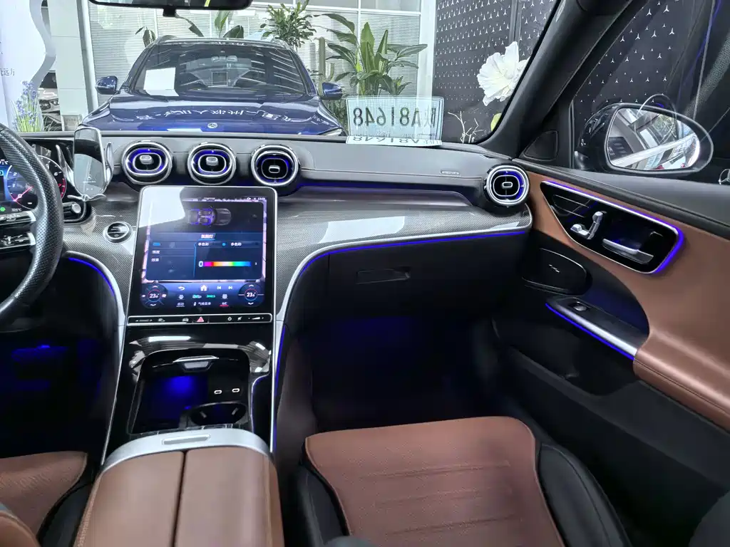 Mercedes-Benz C-Class 2023 — фото 23