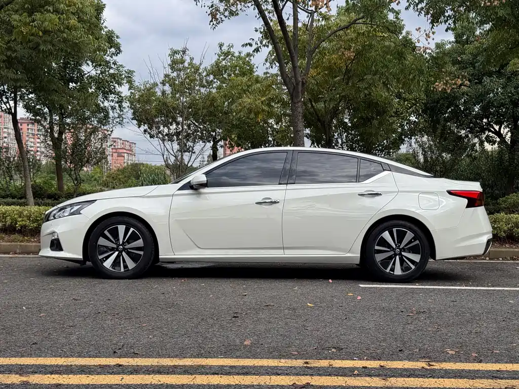 Nissan Teana — миниатюра 4