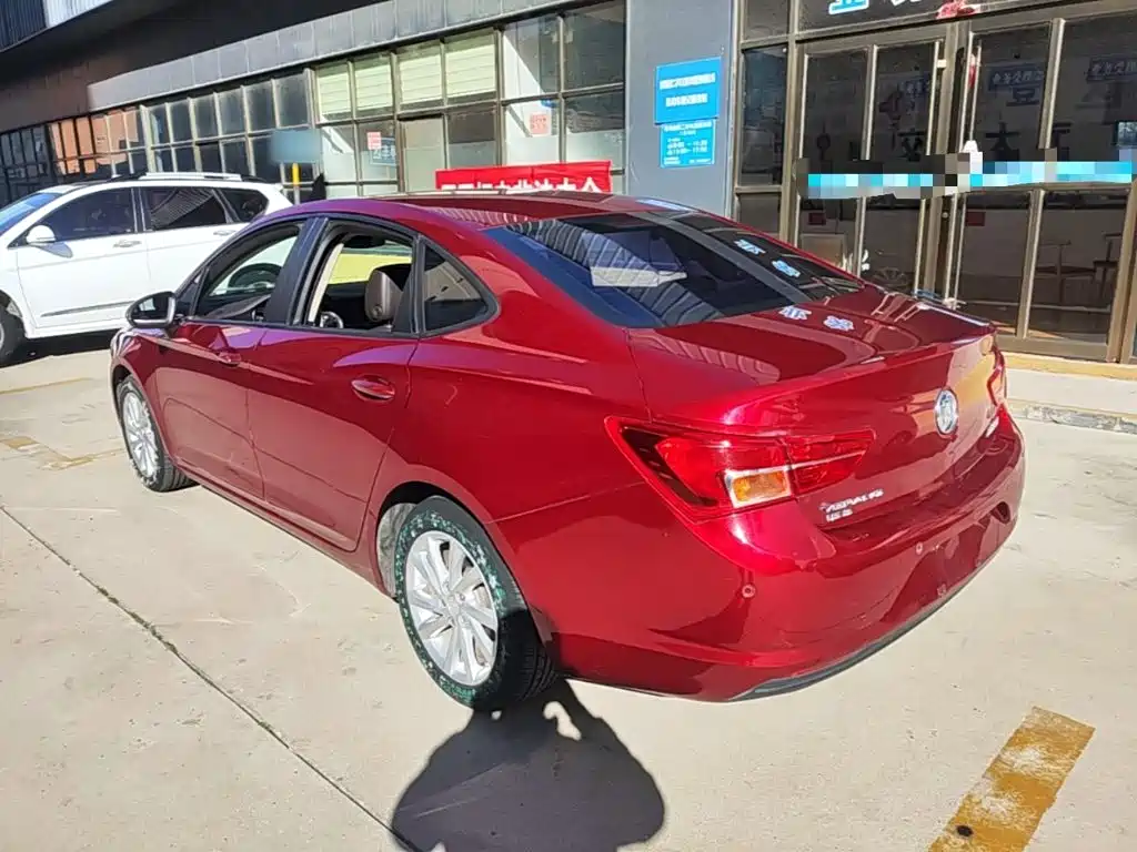 Buick Verano — миниатюра 5