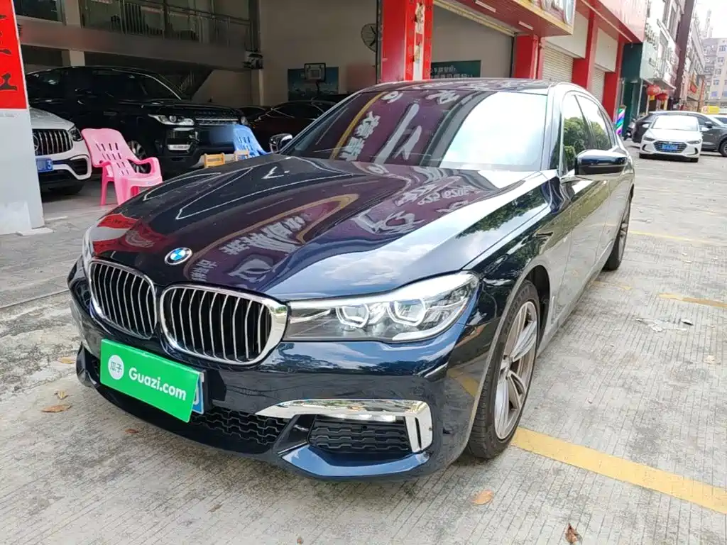 BMW 7 Series — миниатюра 2