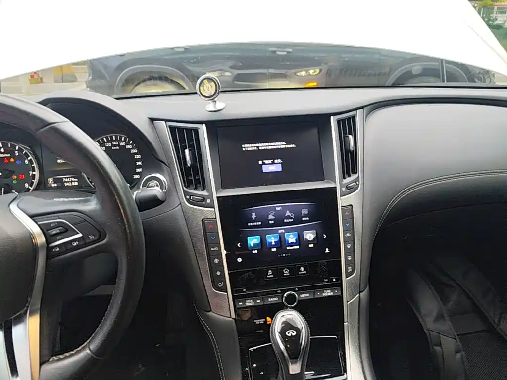 Infiniti Q50L — миниатюра 13