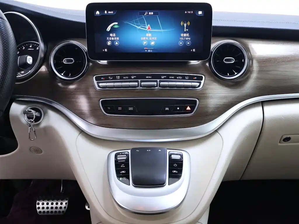 MERCEDES-BENZ V CLASS