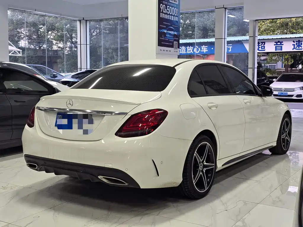 Mercedes-Benz C-Class — миниатюра 4