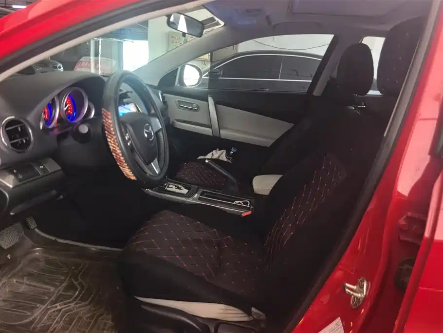 Mazda Ruiyi 2012 2.0L AT Elite